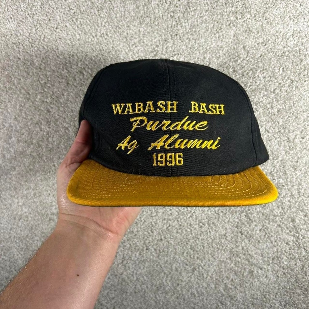 Vintage 1996 Purdue alumni black and gold SnapBack hat cap